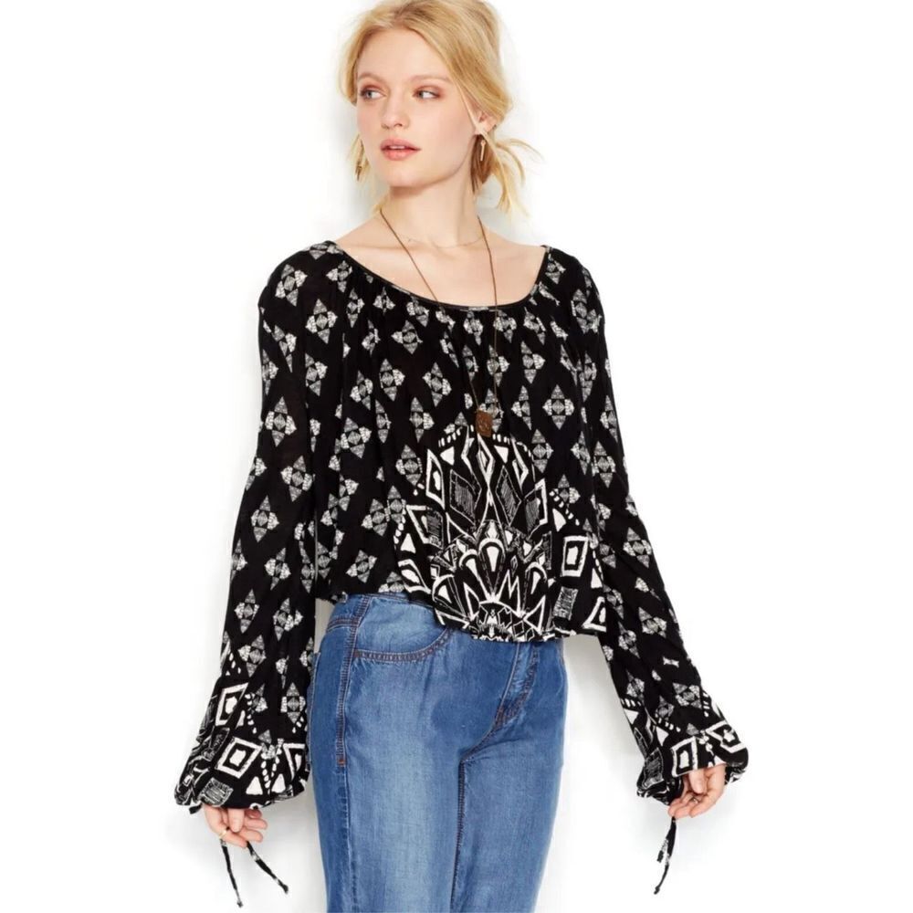Free People Cropped Top Washed Black Dazed Print Size Small Jersey Long Sleeve
